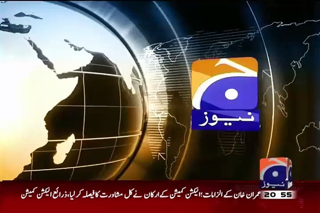 Fight Between PML-N's Daniyal Aziz And PTI's Aijaz Chaudhry Over Panama Paper Corruption