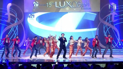 Ali Zafar Live Perfomance In lux Style Awards