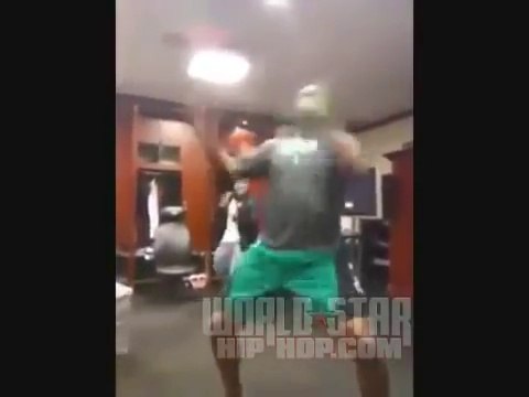 Kevin Garnett, Shaq, Big Baby & Nate Robinson Going Off To Waka Flocka In The Locker Room