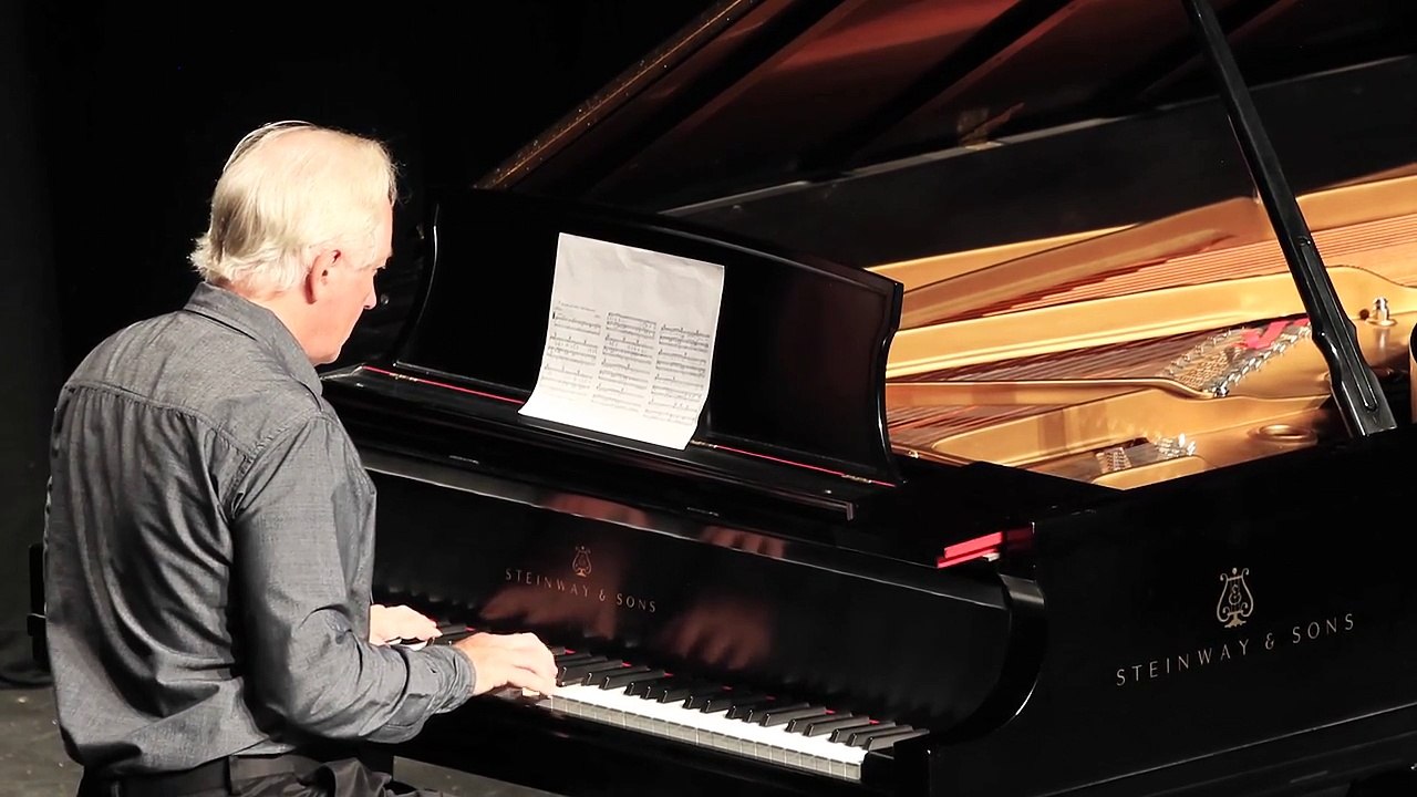 Improvised variations on 'Killing Me Softly with His Song' by Charles Fox • Werner Elmker