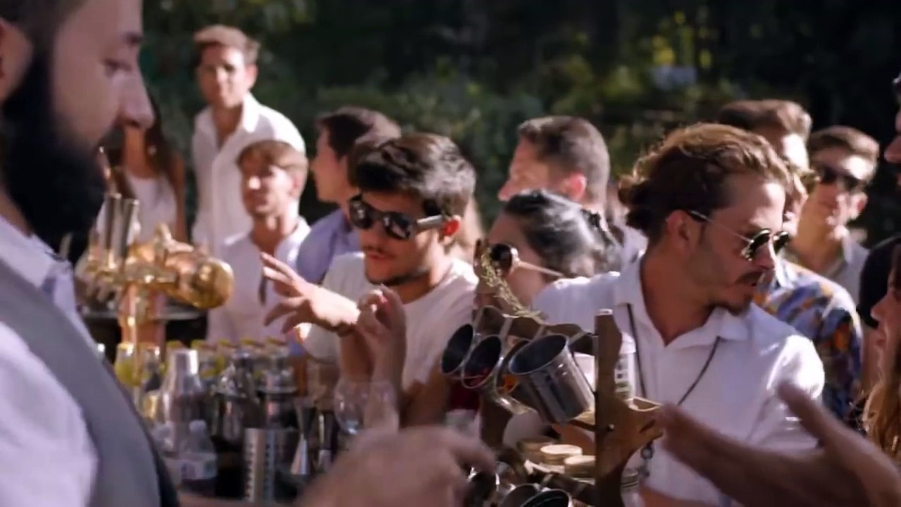 Un glaçon connecté qui avertit le serveur quand le verre est vide