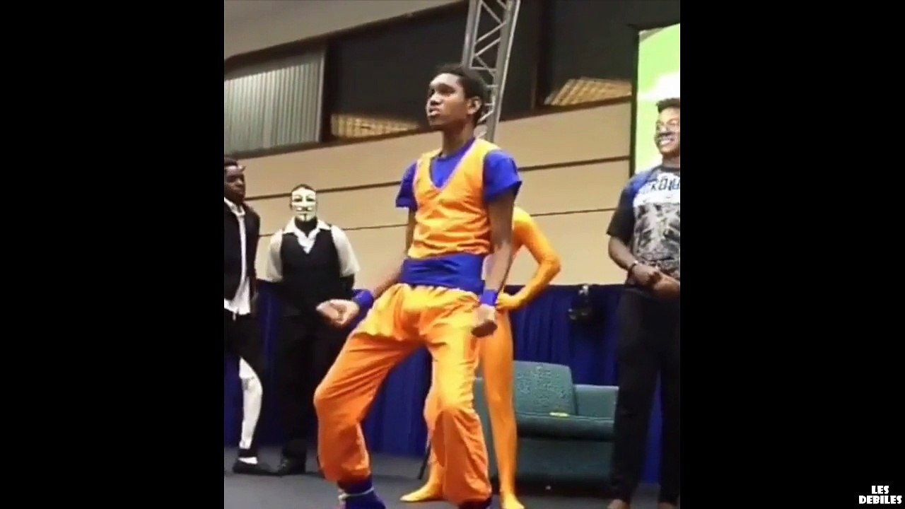 Ce mec se croit dans DBZ