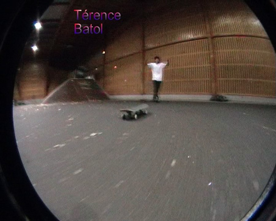 Térence BATOL | Commercial 2 |  Skateboard Clermont-Ferrand Stade Philippe Marcombes