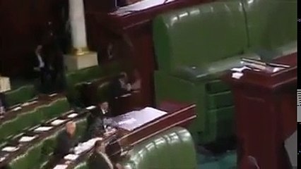 فضيحة ! إذا هذا حصل داخل مجلس نواب الشعب كيفاش متحبوش نائبة صابرين ما تعملش هاككة بففف