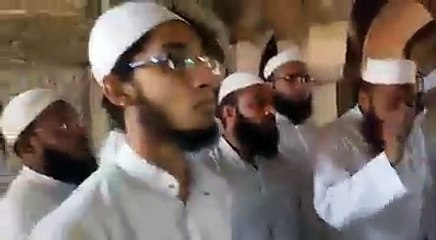 India Main Namaz Par Pabandi lagane ki Koshish