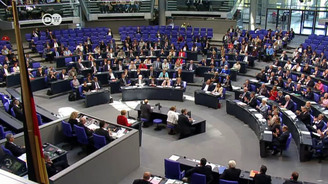 Merkel weist Kritik an Flüchtlingsdeal zurück | DW Nachrichten