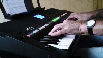 Red roses for a blue lady    COVER keyboard