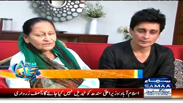 Sahir Lodhi Showing the Photo of His Wife First Time in a Live Show