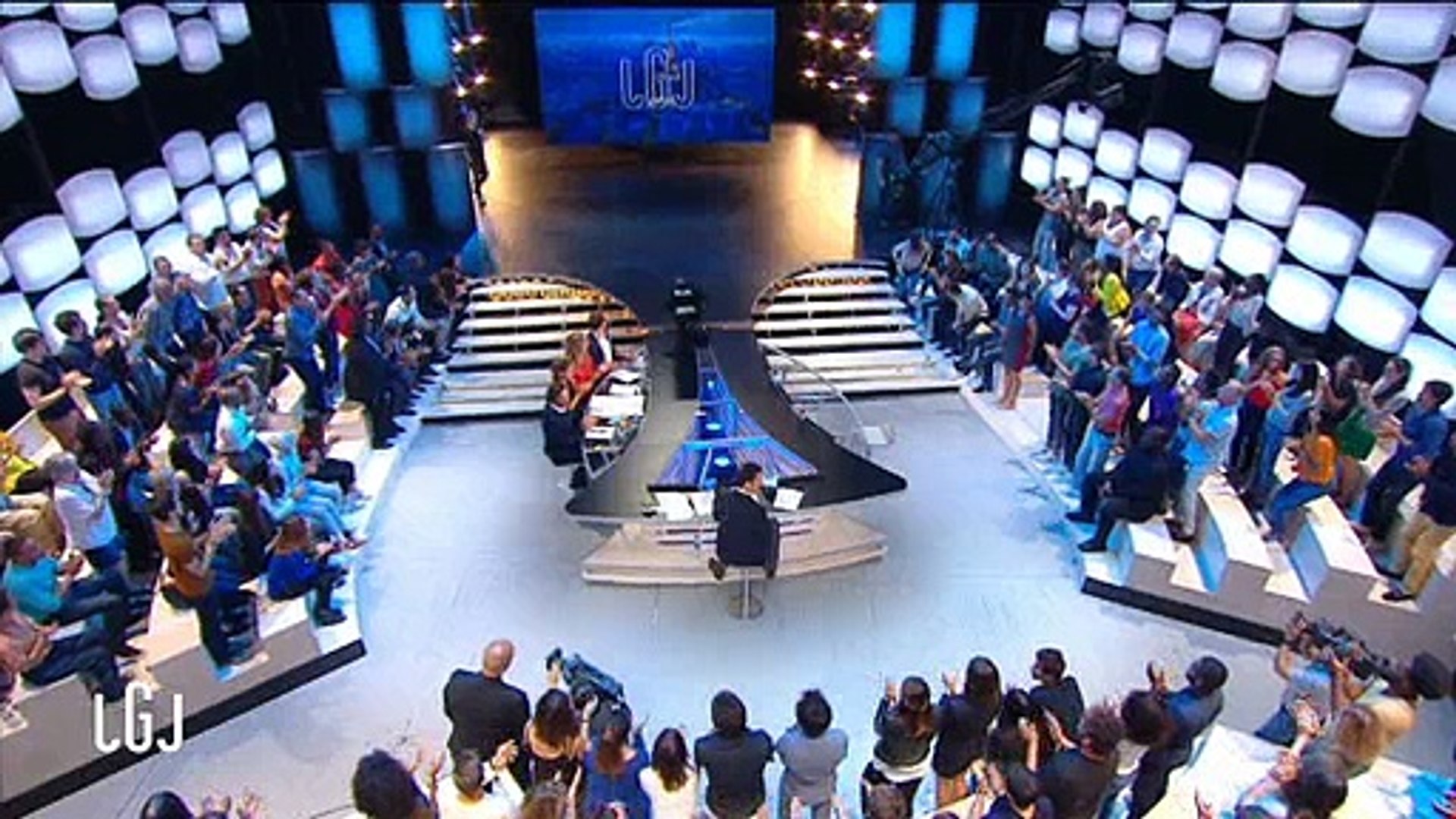 Le Grand Journal S Crew Galère en direct pour le Grand Journal et Victor Robert avec des invités  qui n'arrivent pas... - Vidéo Dailymotion