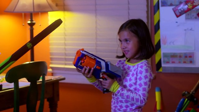 HANSEL & GRETEL - Maker Tales ft. EvanTubeHD & JIllianTubeHD