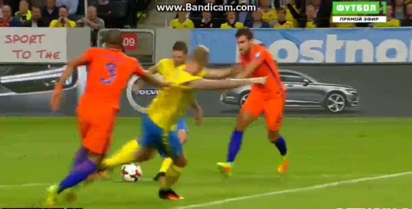 Berg Goal - Sweden 1-0 Netherlands 06/09/2016