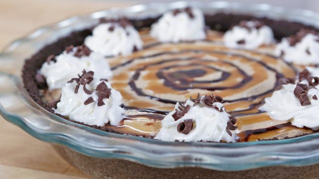 Transform a Starbucks Frappuccino Into a No-Bake Cheesecake