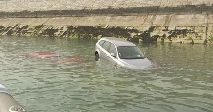 Aprende um truque que te pode salvar a vida! Como partir o vidro de um carro a afundar-se!