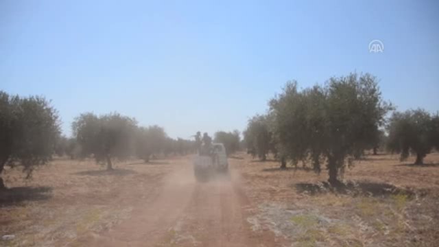 Öso Birlikleri, El Vakf Köyü Çevresinde Daeş Militanlarına Saldırdı