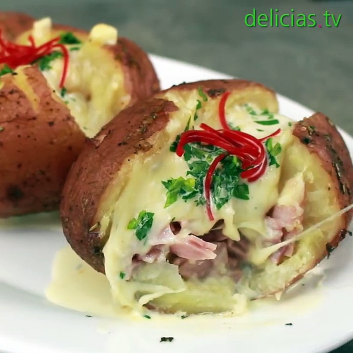 Papas asadas rellenas de jamon queso