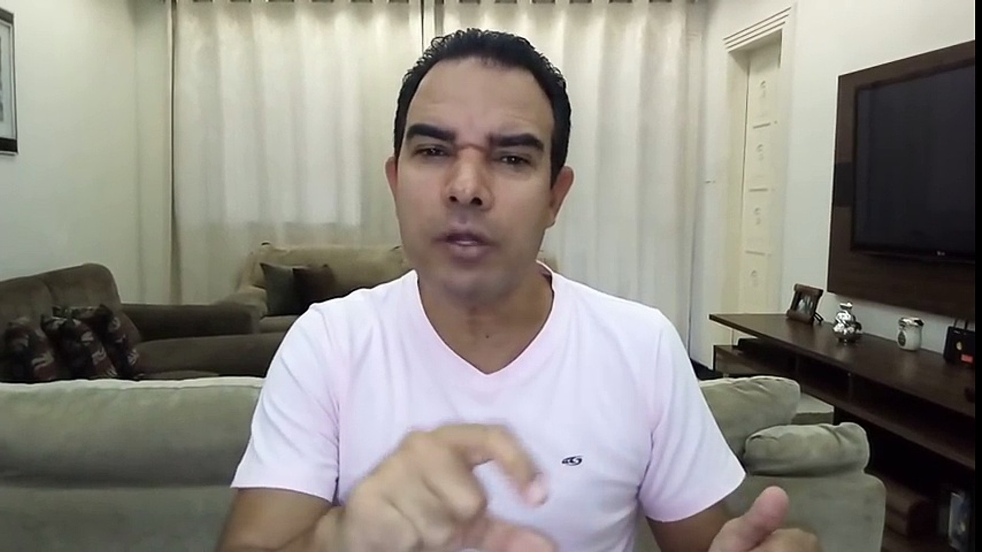Filhos de bispos da IURD. VERGONHOSO!!! Ex-bispo