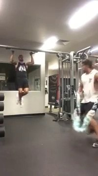 Quand tu fais les pires blagues à ton meilleur pote... Ahaha