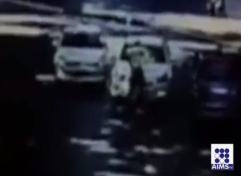 اس گاڑی والے نے پولیس اہلکار کے ساتھ کیا حرکت کہ پولیس اہلکار نے اسے گرفتار کرلیا