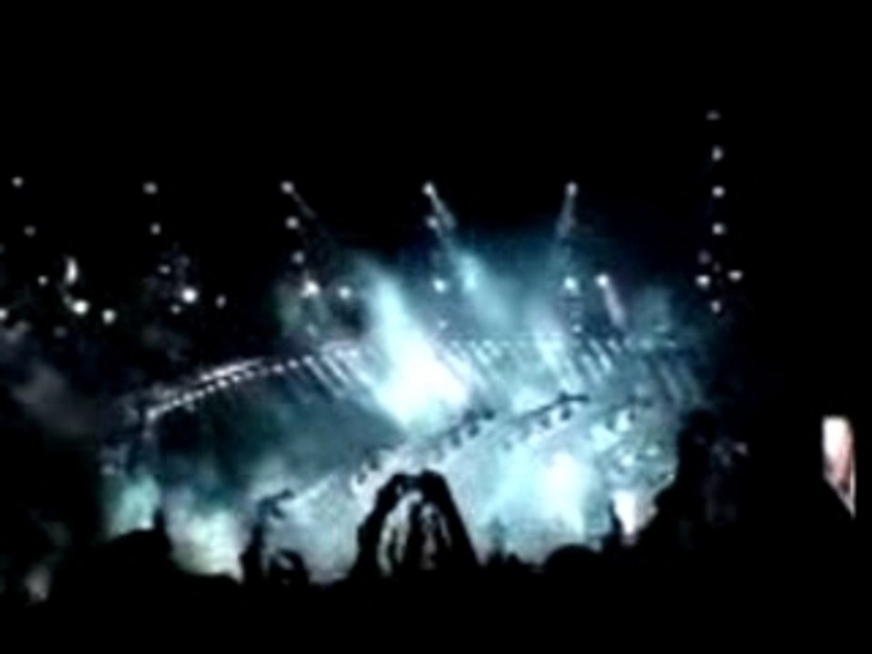 genesis paris 2207  duo phil chester