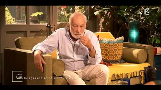 François Berléand raconte le jour où Claude Chabrol l'a embrassé sur la bouche dans une voiture - Regardez