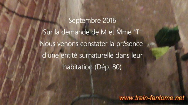 Rencontre filmée avec une entité surnaturelle.