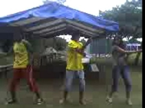 wassim adrien et virginie en mode tecktonik