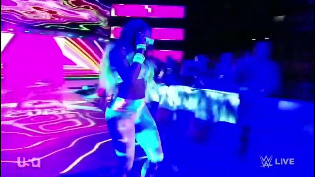 Nikki Bella, Naomi & Becky Lynch vs Alexa Bliss,Carmella & Natalya