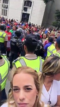 Patricia de Ceballos: Llegamos al CNE en paz y nos sacaron a la fuerza