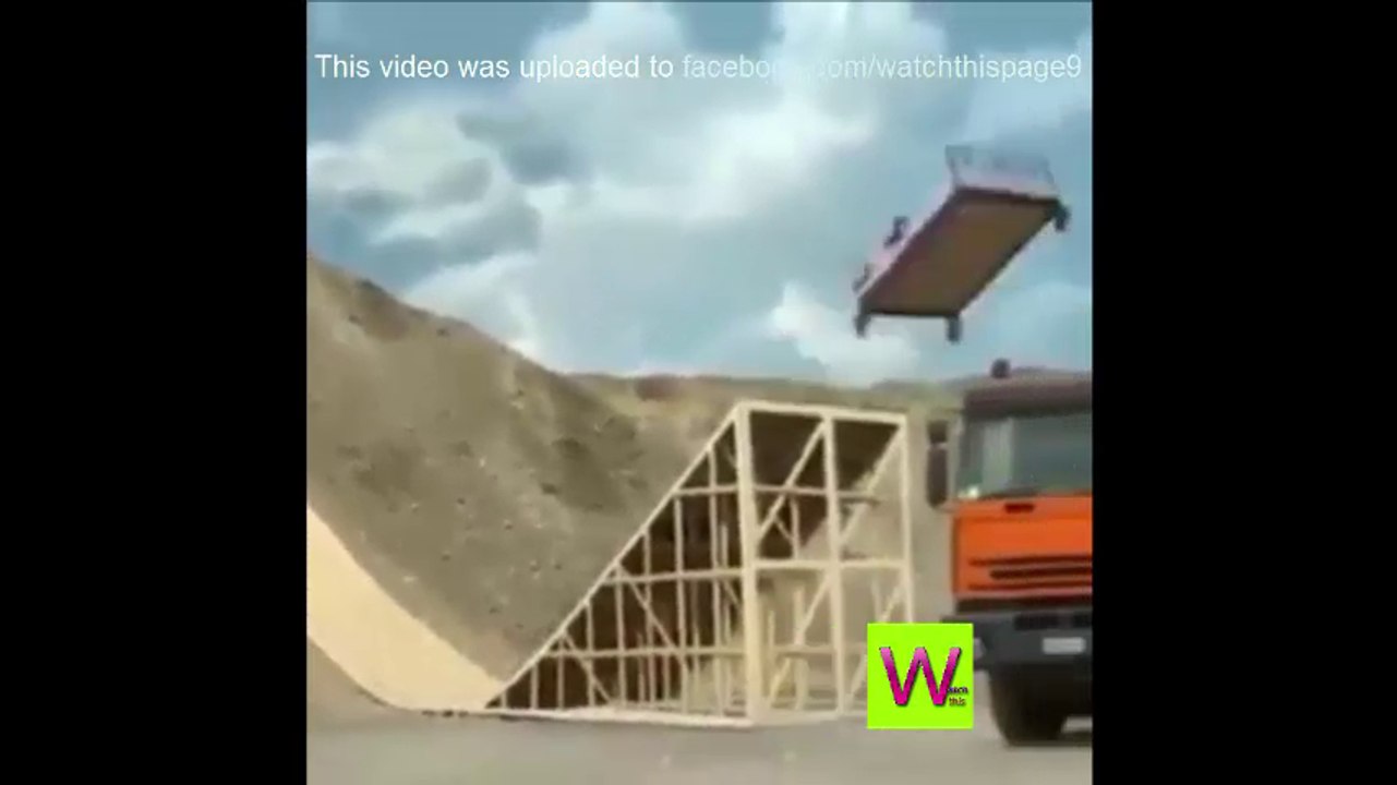 watch this thhhhhhhhhh