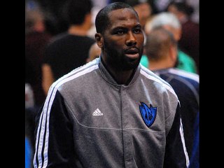 Sixers re-sign 17-year veteran Elton Brand to a one-year deal