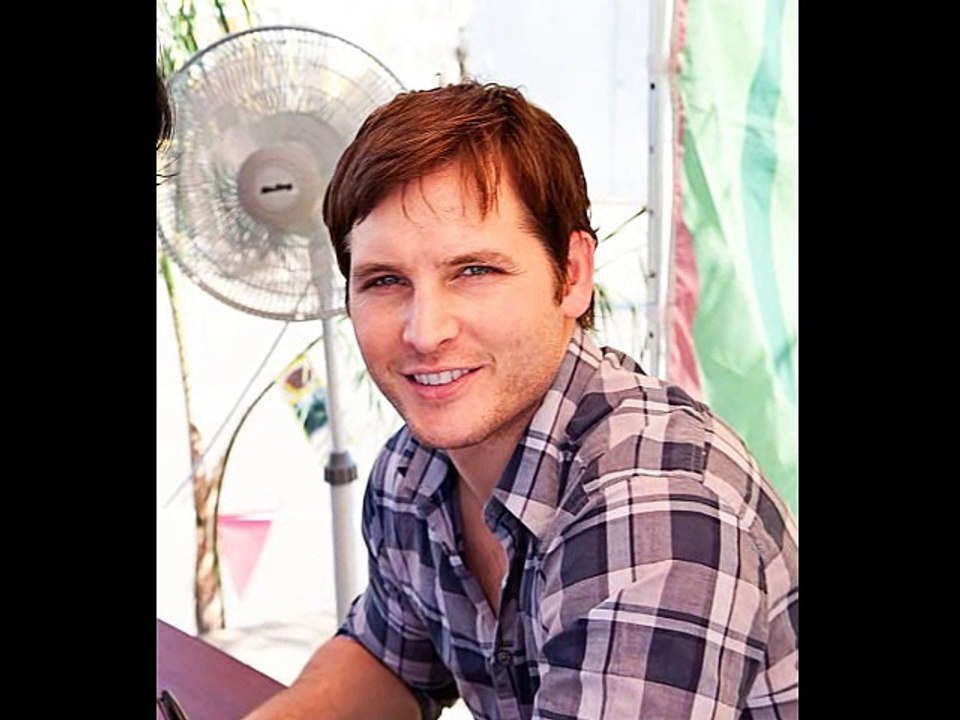 Peter Facinelli Dating Actress Lily Anne Harrison 'They're Having Fun'