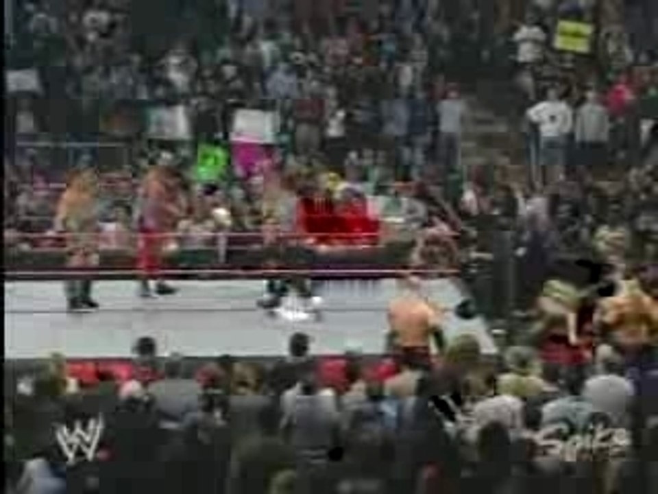 Wwe 2003 - batista & orton & kane vs goldberg & hbk & rvd