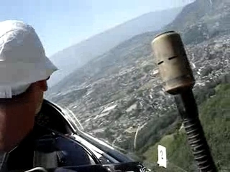 MOV01892
