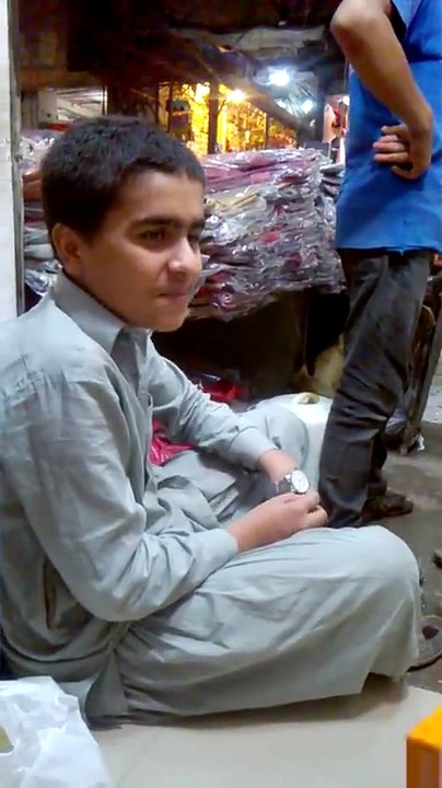 hahahahah v funny parody of a molvi watch n share
