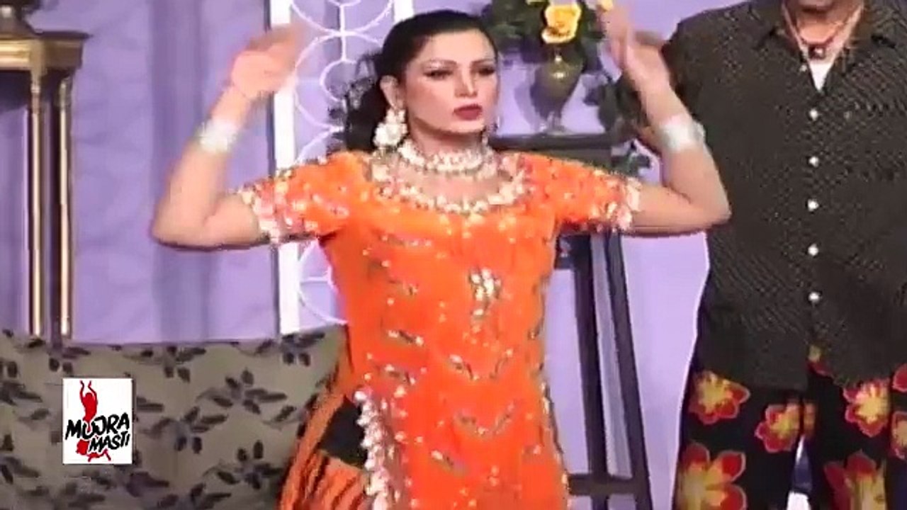 ZARA AKBAR MUJRA - VE MEIN CHANGI AAN KE MANDI AAN - PAKISTANI MUJRA DANCE