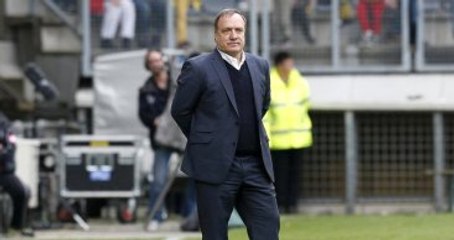 Dick Advocaat: Futbolcular Beşiktaş'ı Dış Güçlerin Şampiyon Yaptığını Düşünüyor