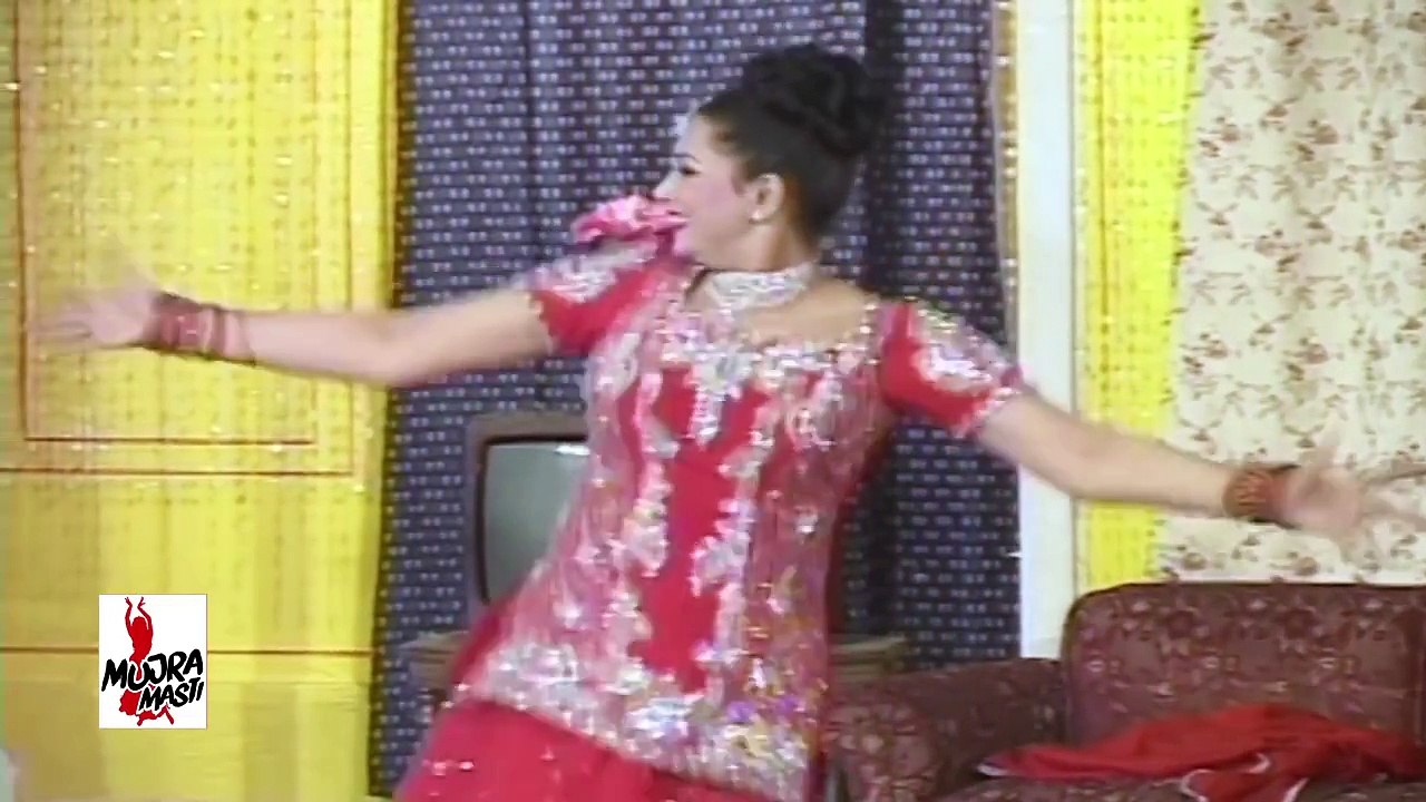 TERE NAAL NACHAN - ZARA AKBAR MUJRA - PAKISTANI MUJRA DANCE