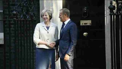 Tusk urge en Londres a negociar el 'brexit' "cuanto antes"