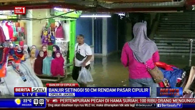 Banjir Hingga 50 Centimeter, Pedagang Pasar Cipulir Tutup Tokonya