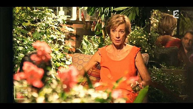 En larmes, elle revient sur le décès de son mari: Il est mort dans mes bras - Regardez