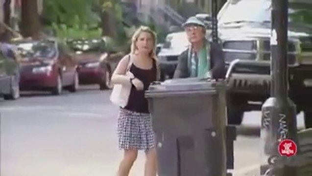 أقوى كاميرا خفية فى الشوارع مقلب صندوق الزبالة 207