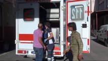 Gaziantep - Cerablus'ta Işid'in Bomba Yüklü Araçla Saldırısında 12 Öso Üyesi Yaralandı