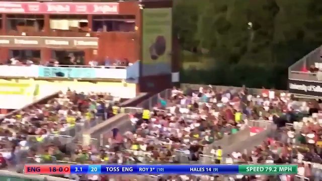 آسٹریلیا کے میڈیا نے پاکستانی ٹیم کی تعریفوں کے پل باندھ دیئے !! دیکھئے کیسے پاکستان کے حق میں رپورٹنگ کر رہا ہے