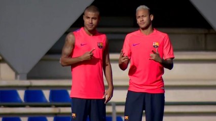 Download Video: Neymar volta ao Barcelona após 'temporada' com a seleção brasileira