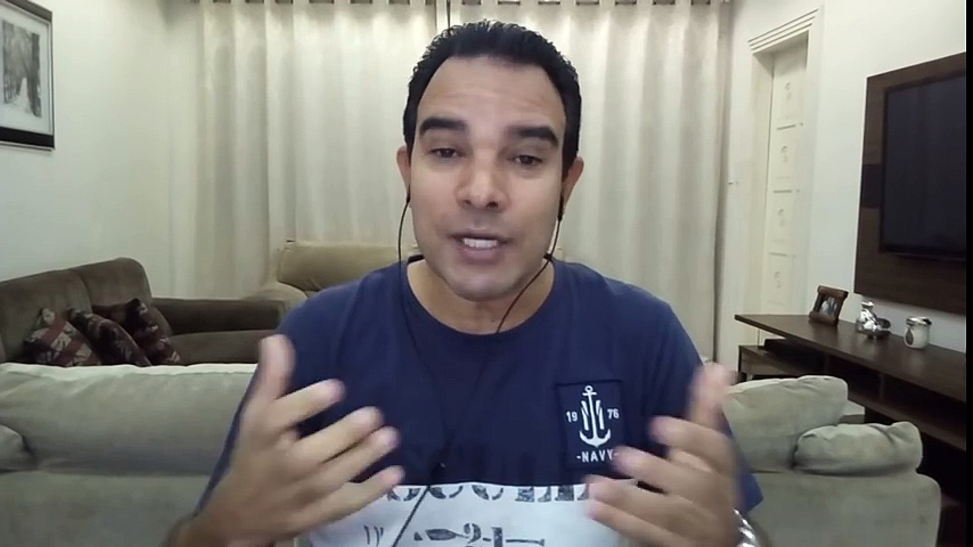 Ex-bispo ou bispos atuais. Quem está falando a verdade