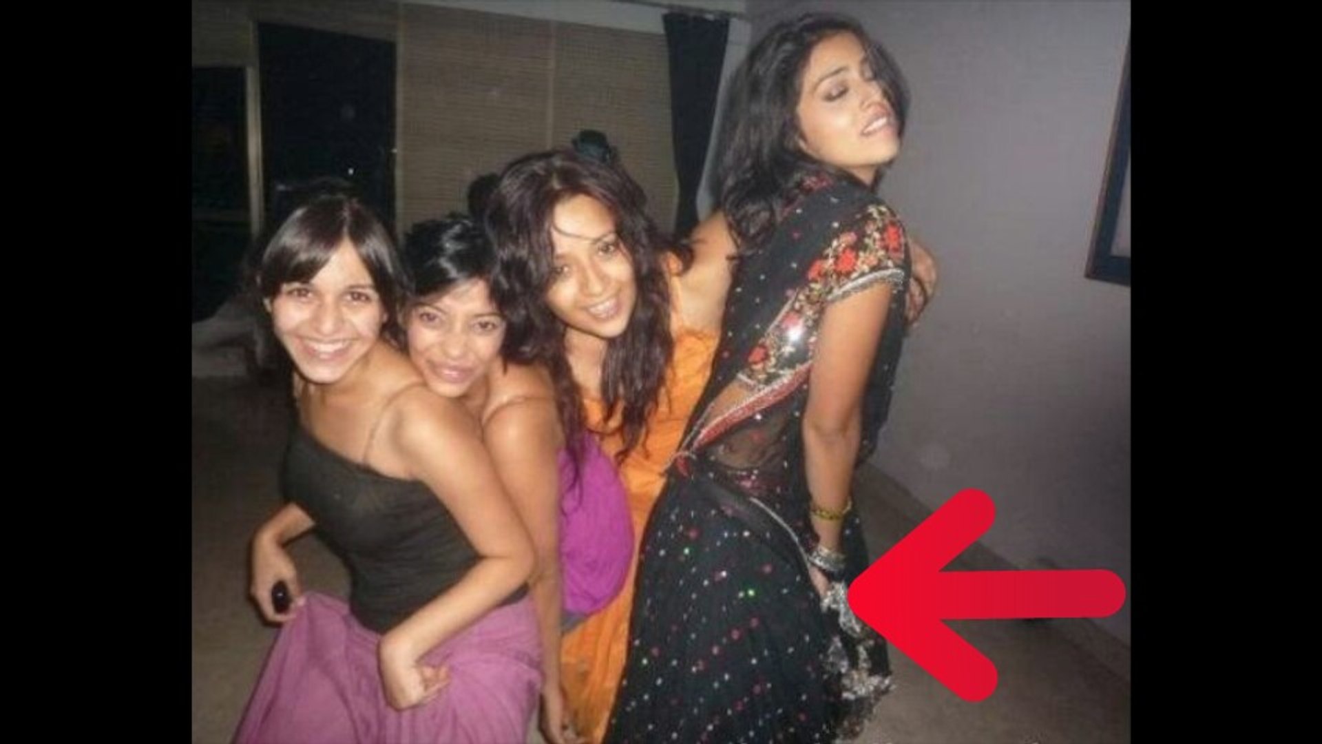 Larkiyan Muth kaisy Maarti hain only Indian Girls can do this Comedy Video