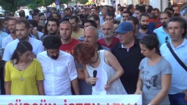 Van - Eğitim-Sen'den İhraçlara Basın Açıklamasıyla Protesto