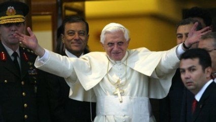 Eski Papa Ratzinger: En Hassas Ziyareti Türkiye'ye Yaptım