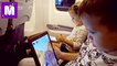 Летим в Лондон Макс и Катя играют в игры на планшете Открываем паровозики и крокодила кусачку Кушаем сладости смотрите новое видео
