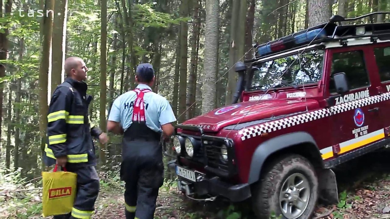 Všetky štyri obete tragickej havárie vrtuľníka už našli